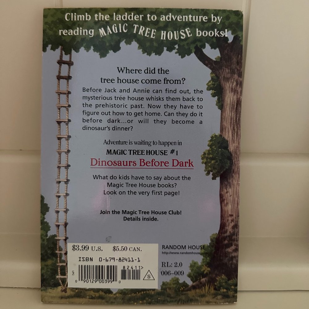 5 Magic Tree House Books - Picture 4 of 12